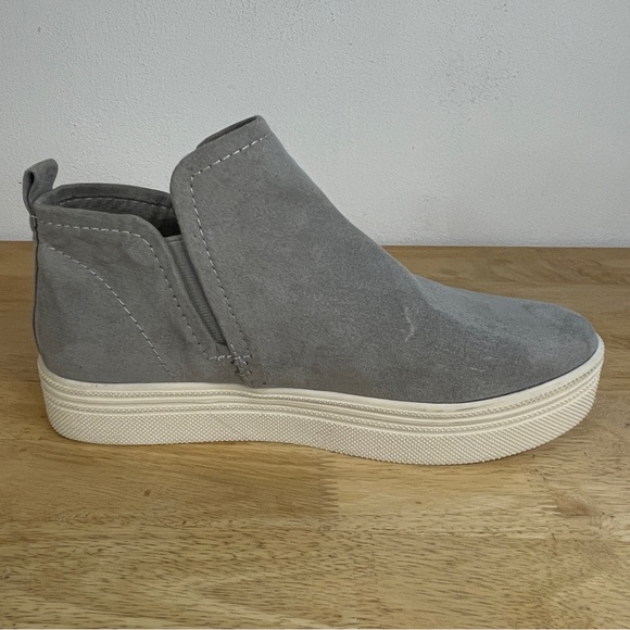 Dolce Vita Tate Gray Suede Platform Slip On Chunky Sneakers Size 8.5 - Picture 6 of 16